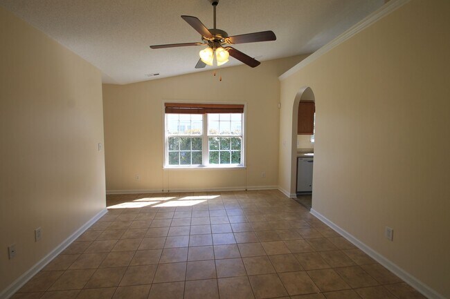 Foto del edificio - Exclusively offered by MUSE REALTY, LLC
