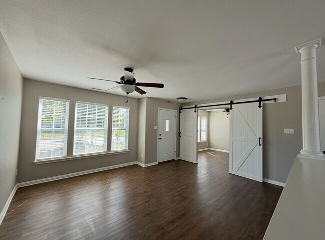 Photo - STUNNING 4 Bedroom 2.5 Bath House