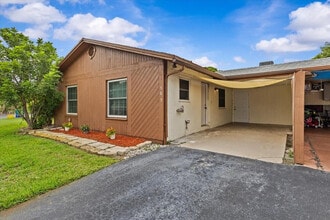 Building Photo - 503 SE 5th Cir