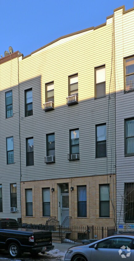 Building Photo - 1115 Willoughby Ave