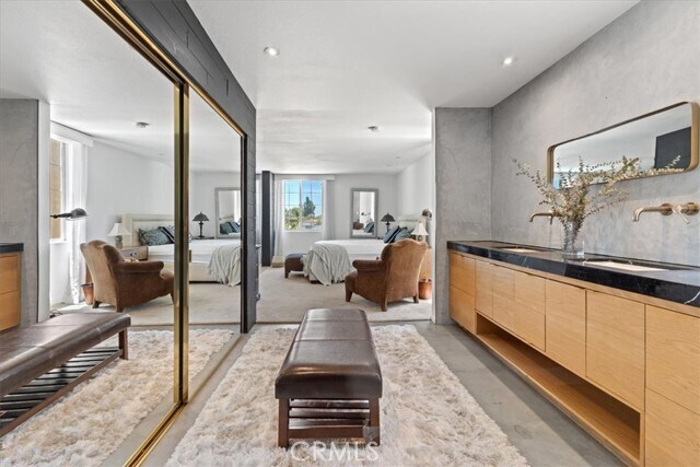 Foto del edificio - 5050 Coldwater Canyon Ave