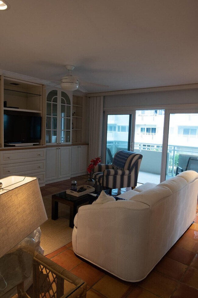 1199 Hillsboro Mile, Hillsboro Beach, FL 33062 House for Rent in Hillsboro Beach, FL