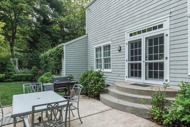 Building Photo - 444 Scuttle Hole Rd