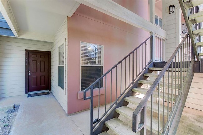 Building Photo - 6000-4 Shepherd Mountain Cove