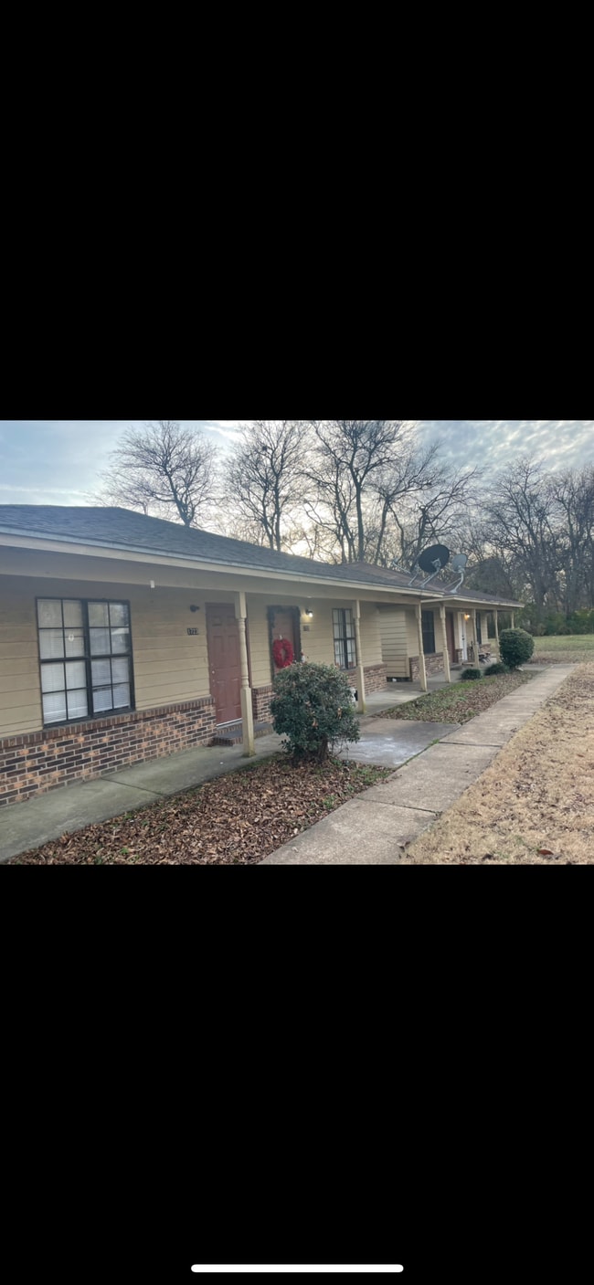 Building Photo - 1729 Chickasawba St