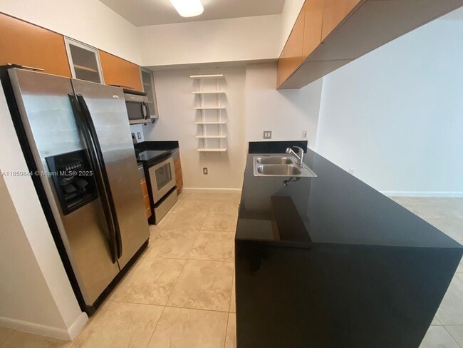 Foto del edificio - 1750 N Bayshore Dr