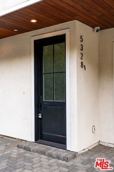 Foto del edificio - 5328 Agnes Ave