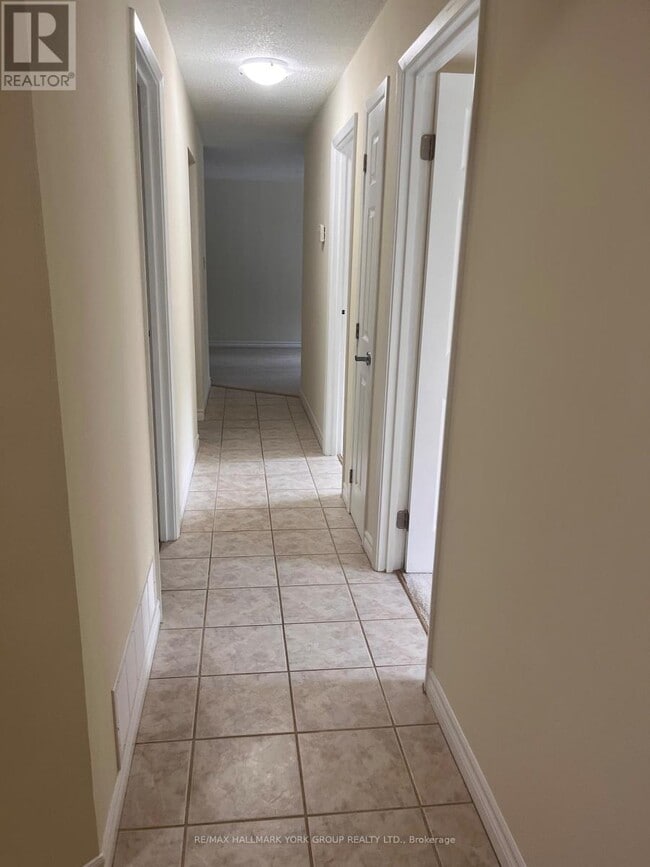 Building Photo - 141 Edgehill Dr