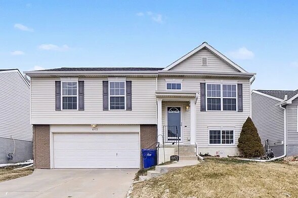 Photo - 10872 Potter St (Omaha, NE)
