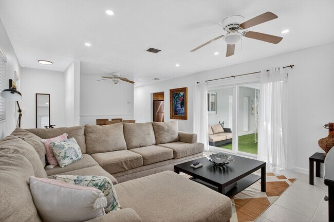 Foto del edificio - 2270 SE 5th St