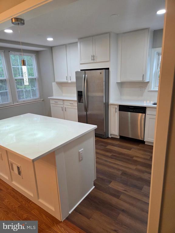 Building Photo - 6998 Admetus Ct