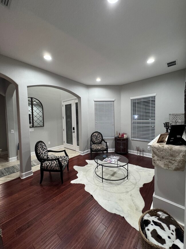 Building Photo - 8124 Santa Rosa Ct