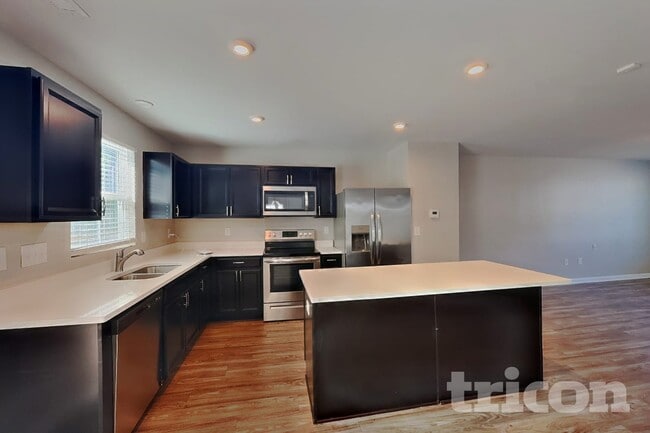 Building Photo - 38 E Lumber Ct