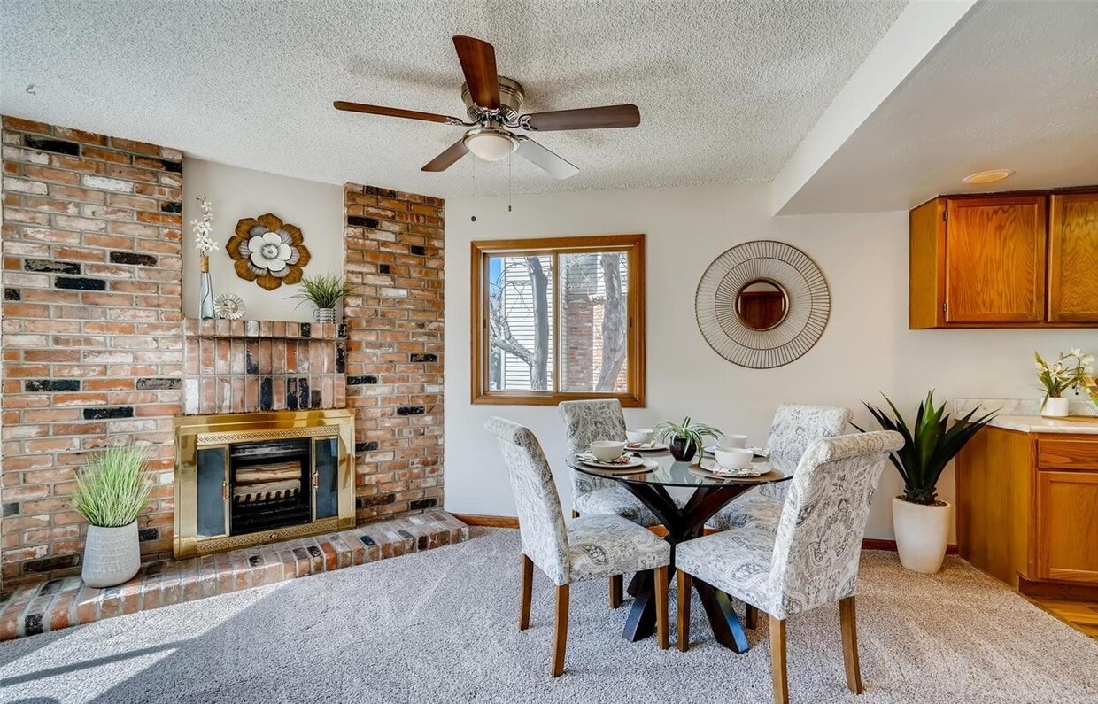 Dining area near kitchen (see updated flooring in picture 31) - 4226 S Granby St (Aurora, CO)