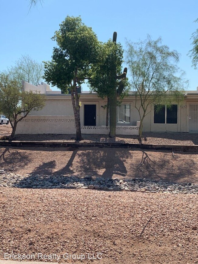 Building Photo - 2 br, 1 bath House - 2151 N. Meridian Driv...