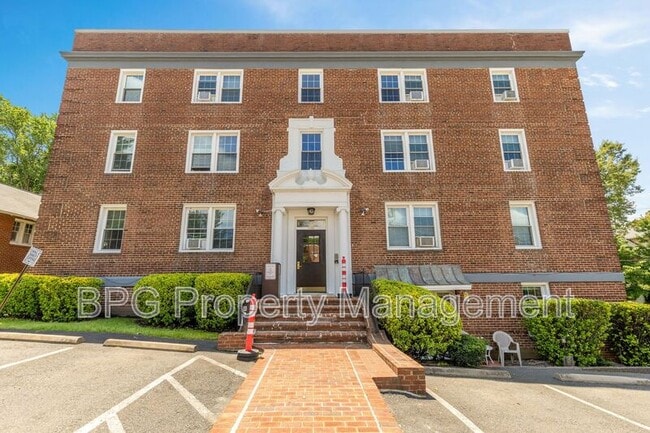 Foto del edificio - 2634 Langston Blvd.