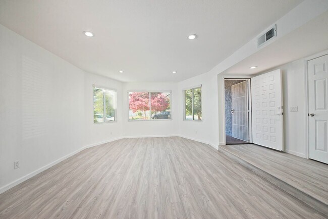 Building Photo - 20227 Elkwood St