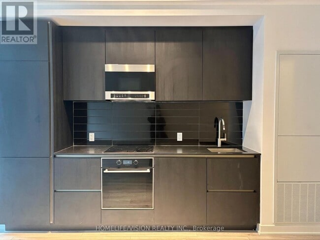 Building Photo - 110 Broadway Ave