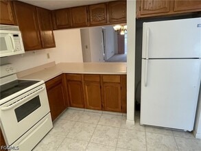 Building Photo - 1615 SE 46th Ln