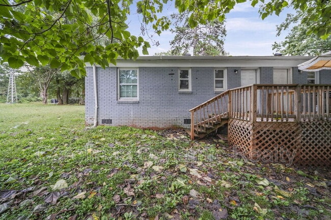 Building Photo - 2621 Druid Hls Wy