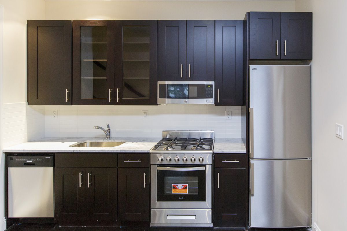 Foto principal - 254 E 78th St