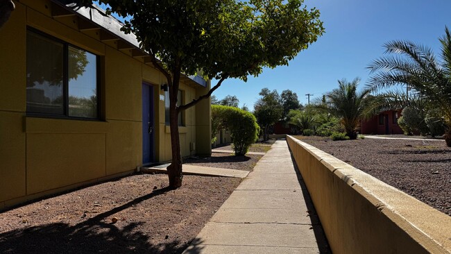 Westside - (Anklam and Silverbell) 2 bedro... - Westside - (Anklam and Silverbell) 2 bedro... House