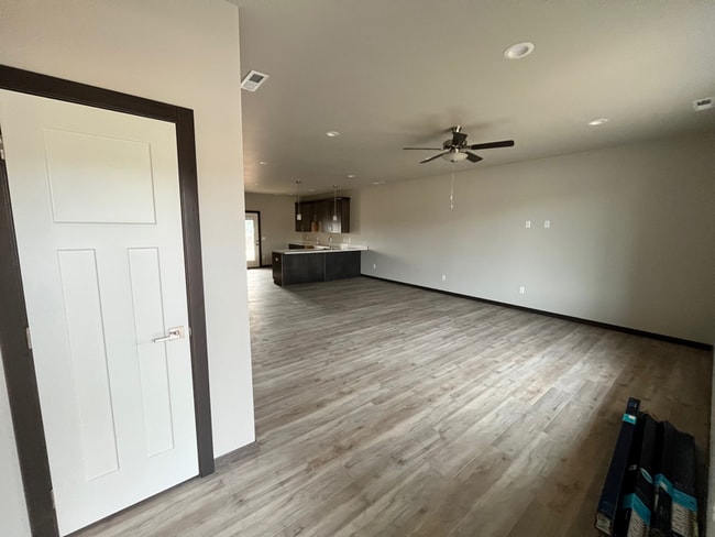 Building Photo - 2212 Quartzite Dr