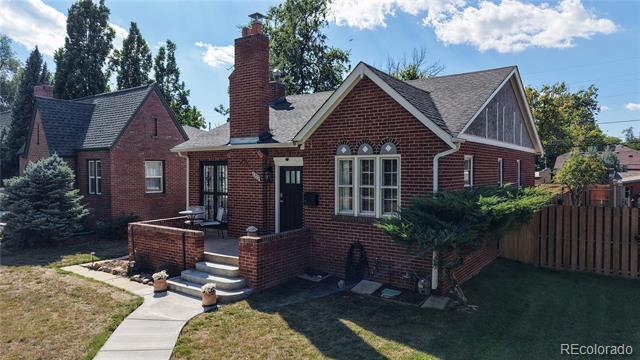 Foto del edificio - 1325 Dahlia St