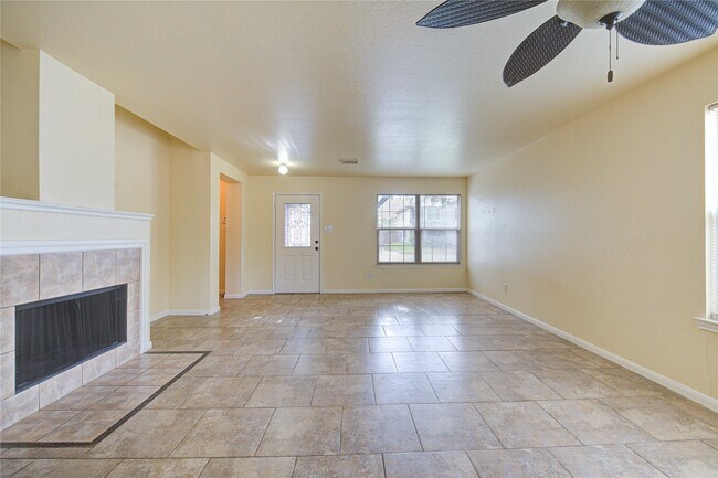 Foto del edificio - 6422 Mildenhall Ct