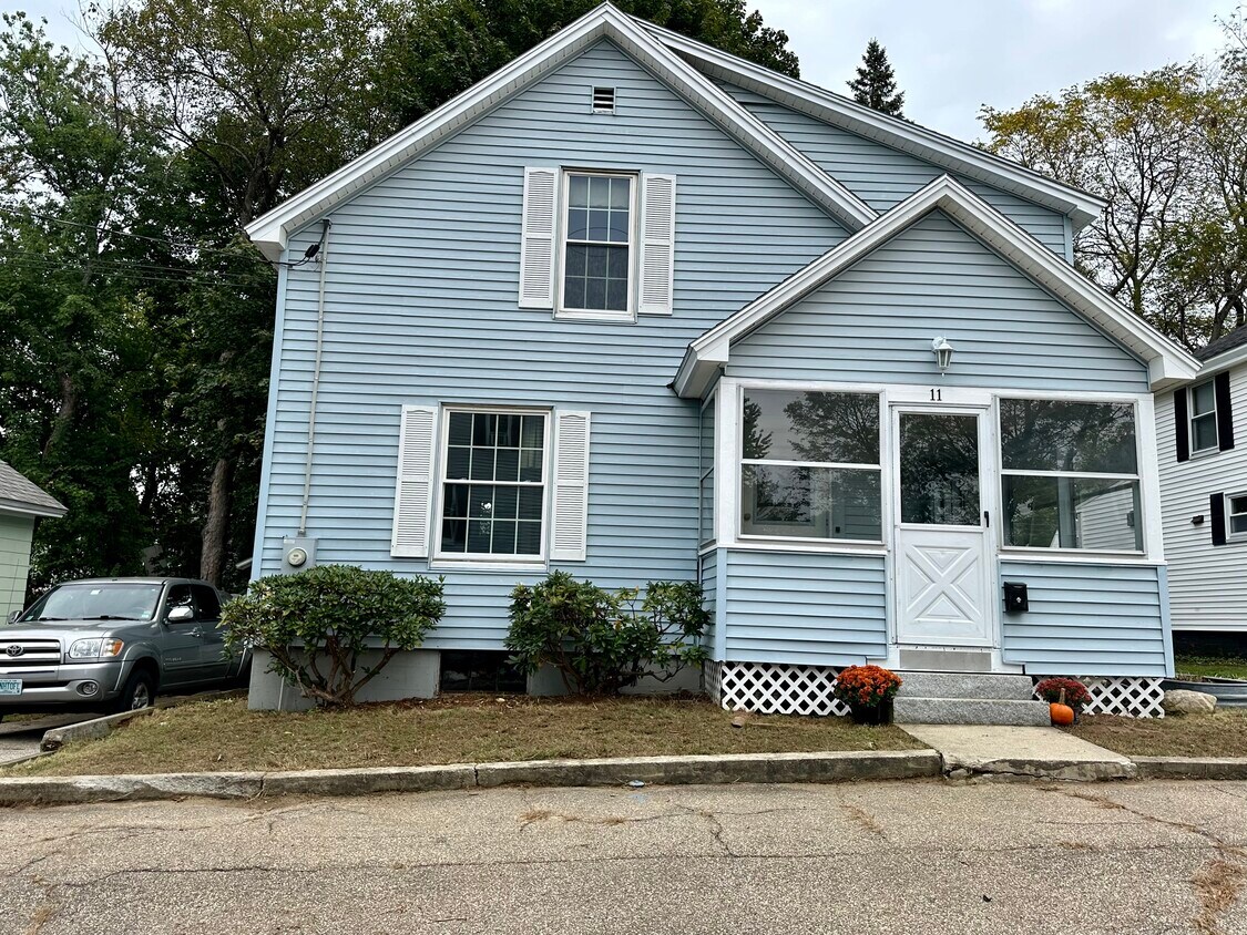 11 Chester Ct, Laconia, NH 03246 House Rental in Laconia, NH