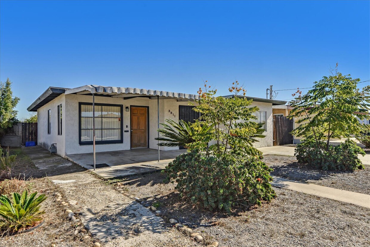 Primary Photo - 3811 Boren St