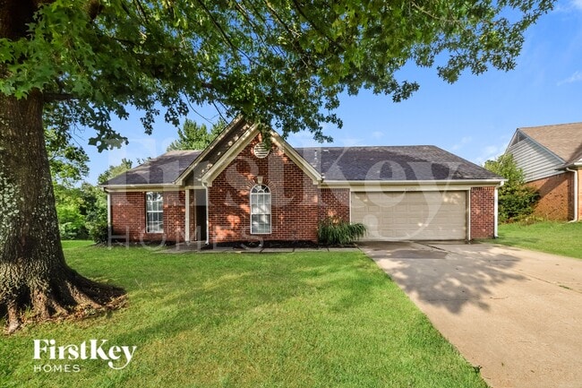 Building Photo - 7800 Parkview Cir E