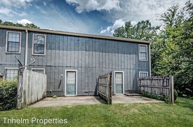 Building Photo - 100 Pine Lake Pl