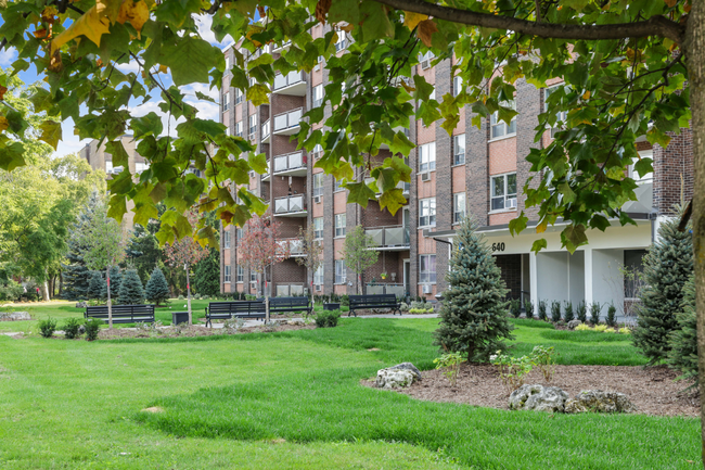 Building Photo - Edinburgh Manor Apartments