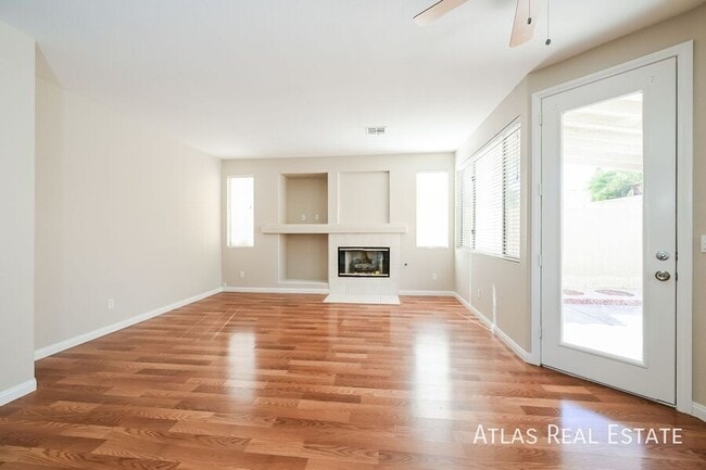 Building Photo - 8917 Coral Shale St