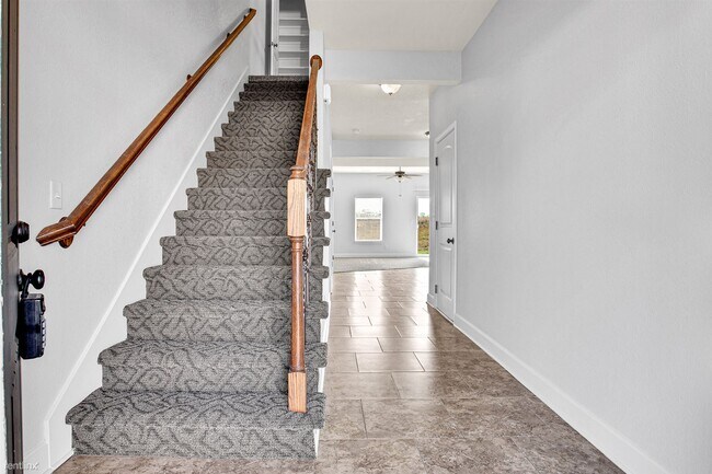 Foto del edificio - 3 br, 2.5 bath 4plex - 9415-9421 North Len...