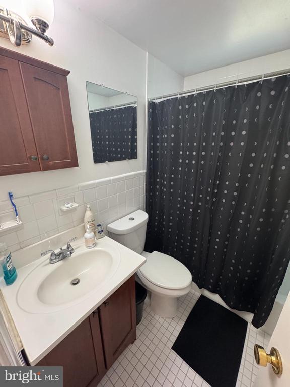 Foto del edificio - 871-UNIT Highland Ave