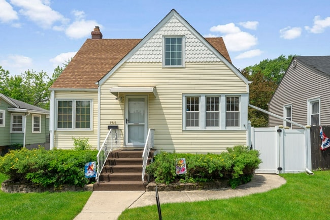 Building Photo - 7416 Van Buren Ave