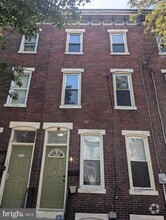 Building Photo - 426 Royden St