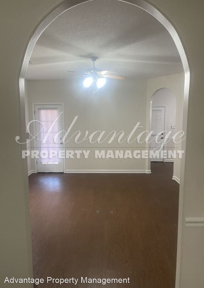 Building Photo - 3 br, 2.5 bath House - 10183 Macon Rd.