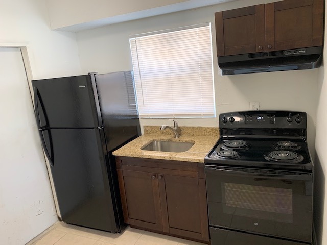Foto principal - 2 REGULAR SIZE ROOMS & 1 LIKE ITS OWN APAR...