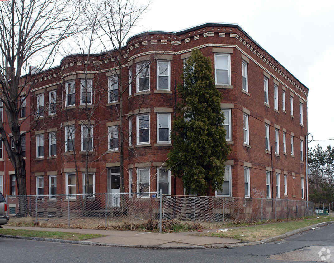 Primary Photo - 30 St Jerome Ave