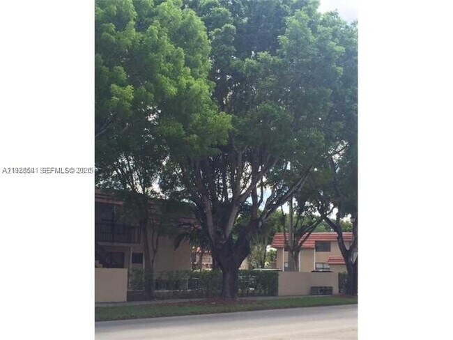 Foto del edificio - 14851 SW 104th St