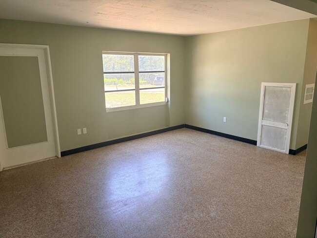 Building Photo - 5403 Tangerine Dr