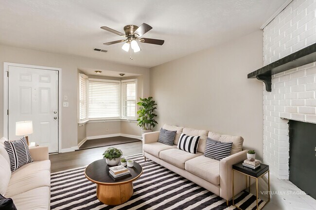 Foto del edificio - 8 Silverwood Dr