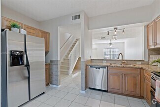Building Photo - 16675 Hemingway Dr