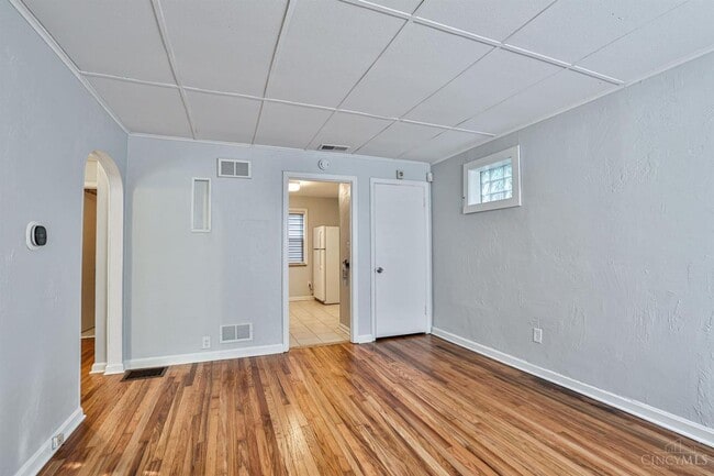 Building Photo - Two Bedroom Home for UC Students for This ...