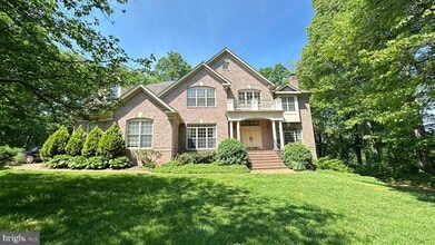 Building Photo - 1354 Lewinsville Mews Ct