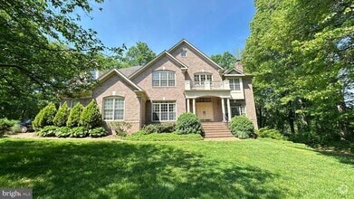 Building Photo - 1354 Lewinsville Mews Ct