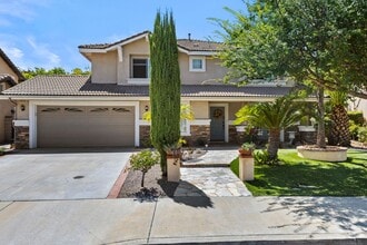 Building Photo - 16636 China Berry Ct